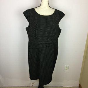 Voir Voir Sheath Dress Size 18 Womans Plus Black Square Dots Cap Sleeve Stretch